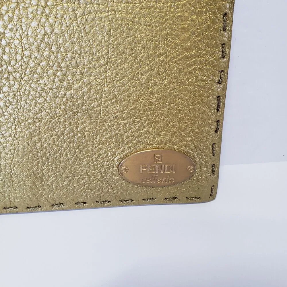 Fendi Selleria Wallet Metalic Gold Pebble Leather Wallet Bifold‎ Large Logo Glam